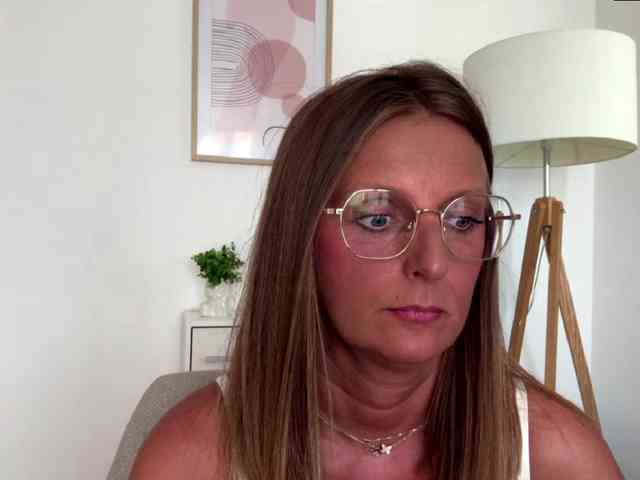 RachellaFox webcam