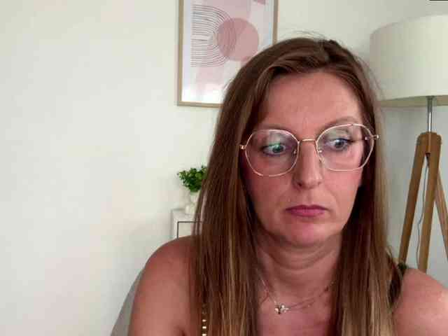 RachellaFox webcam