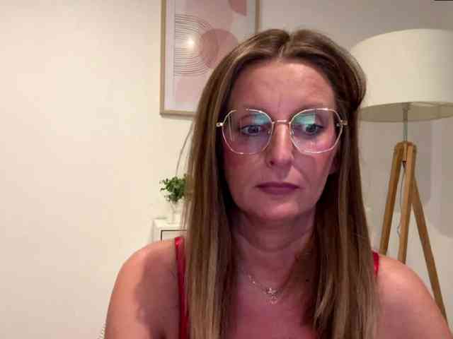 RachellaFox webcam