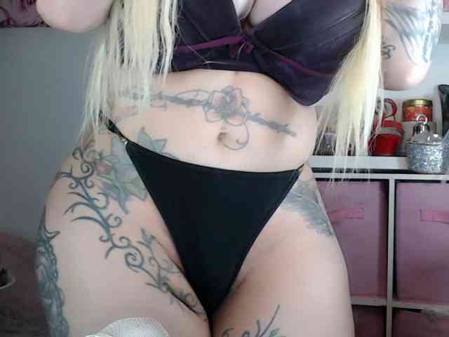 ElyinkPornsta webcam