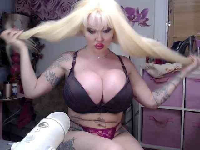 ElyinkPornsta webcam