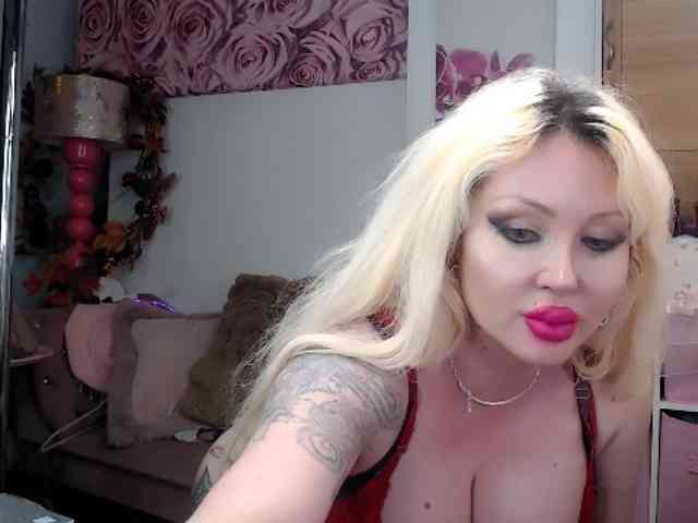 Modella: ElyinkPornsta