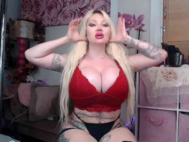 Modella: ElyinkPornsta