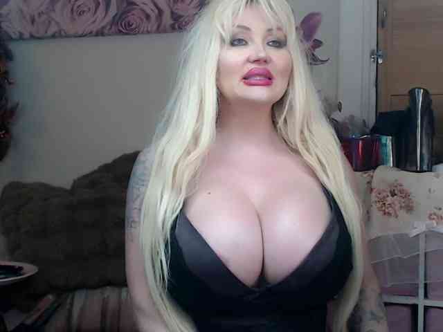 Modella: ElyinkPornsta