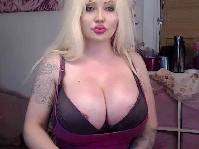 ElyinkPornsta webcam