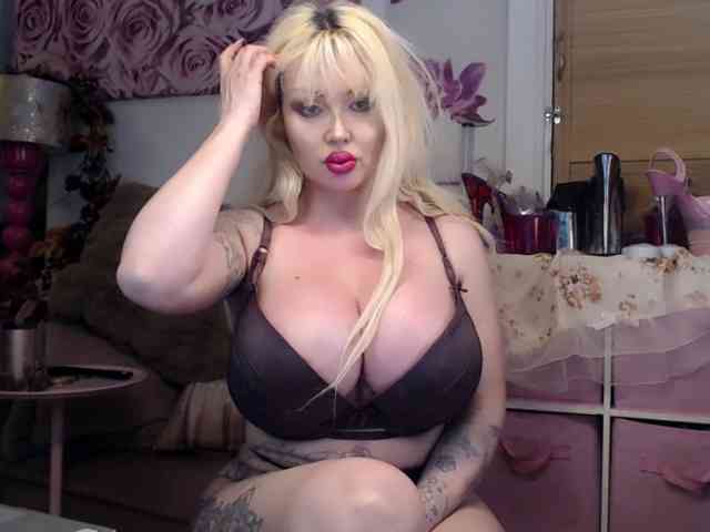 ElyinkPornsta webcam