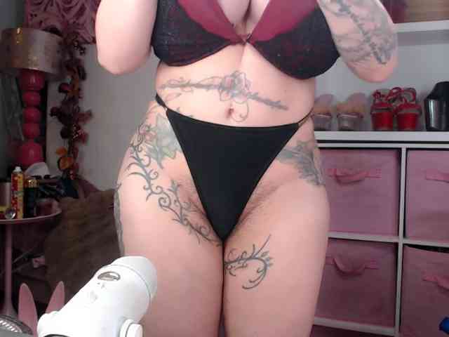 Modella: ElyinkPornsta