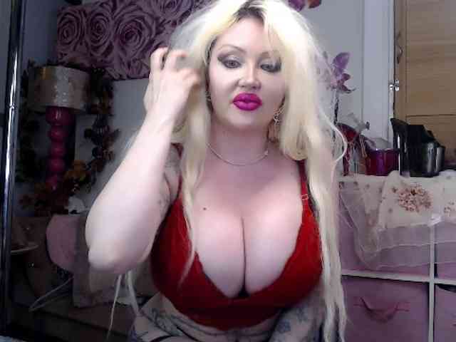Modella: ElyinkPornsta