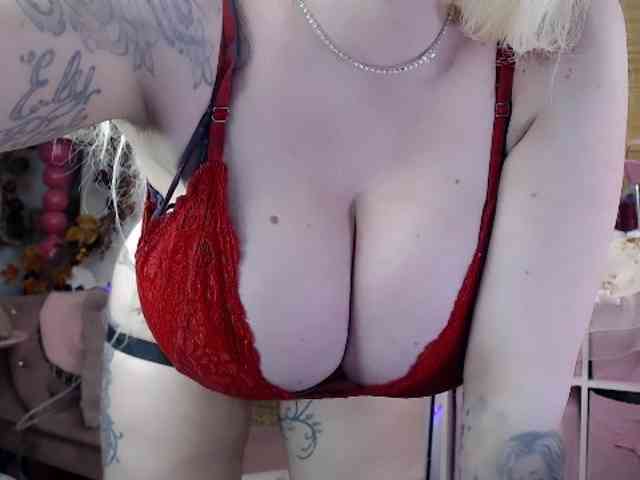 Modella: ElyinkPornsta
