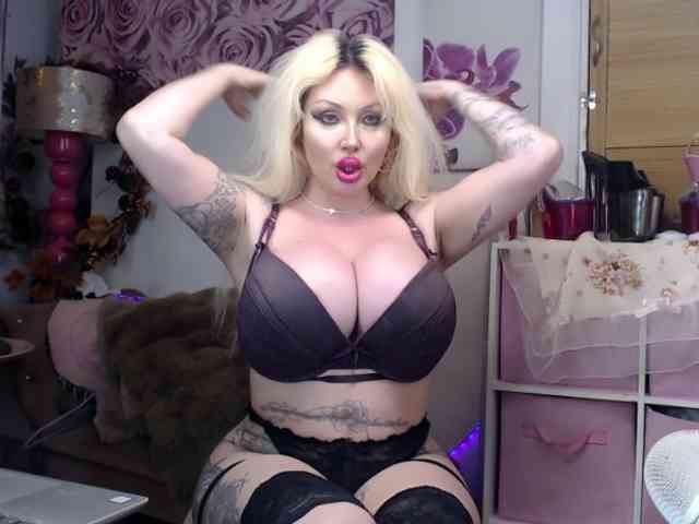 ElyinkPornsta webcam