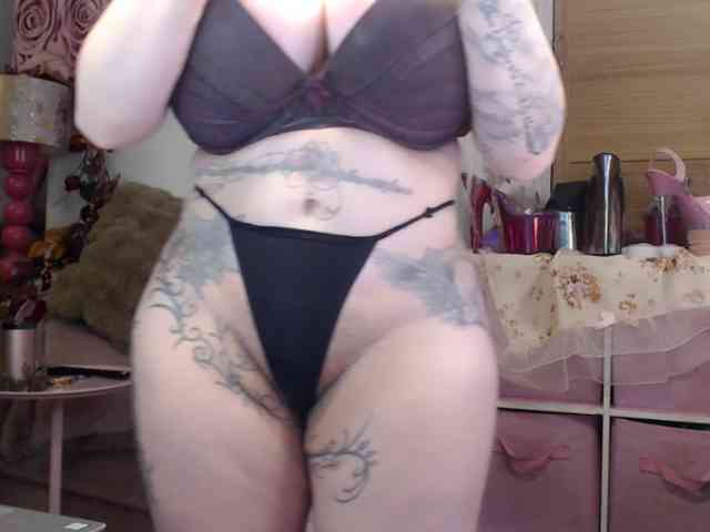 ElyinkPornsta webcam