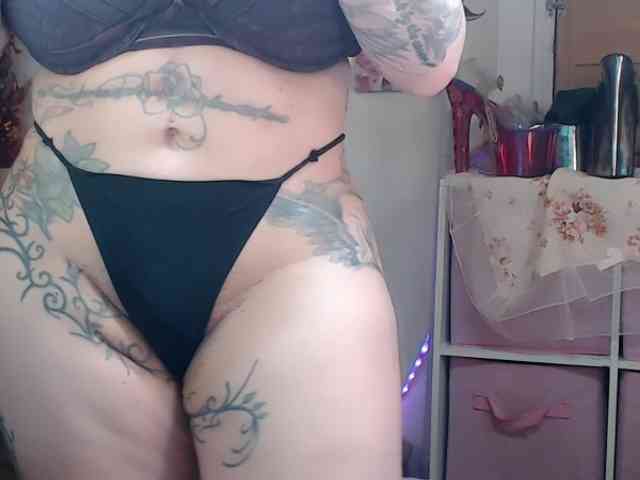 ElyinkPornsta webcam