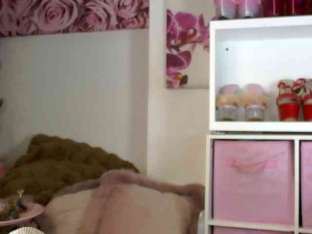 ElyinkPornsta webcam