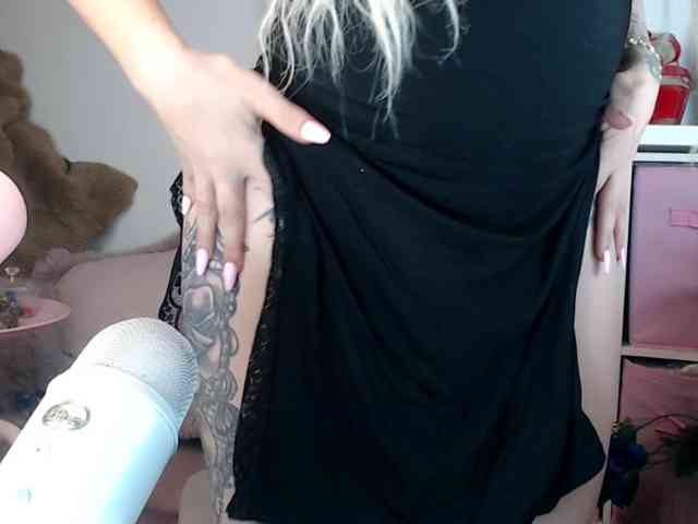ElyinkPornsta webcam