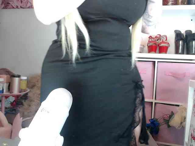 Modella: ElyinkPornsta