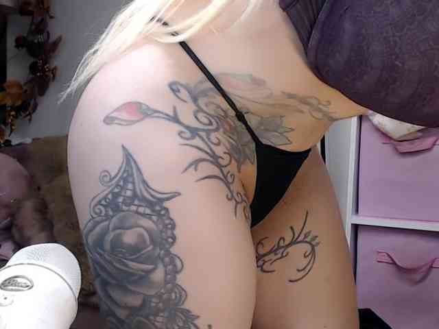 ElyinkPornsta webcam