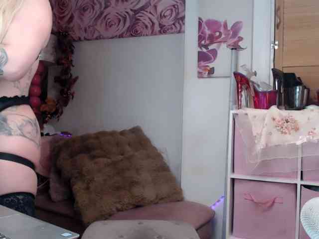 Modella: ElyinkPornsta