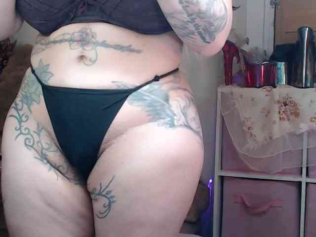 ElyinkPornsta webcam