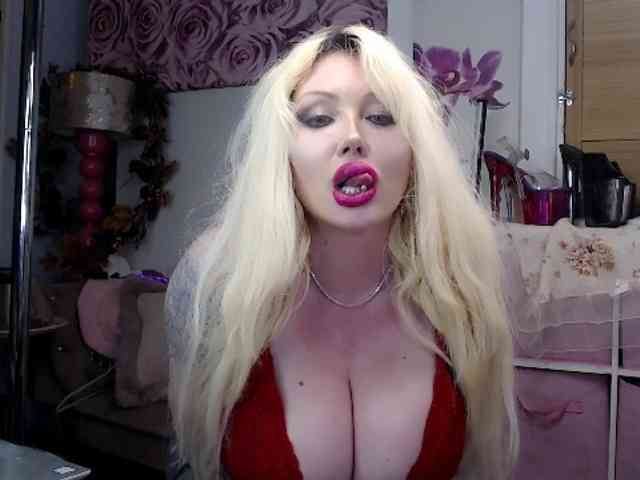 Modella: ElyinkPornsta