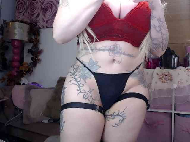 Modella: ElyinkPornsta