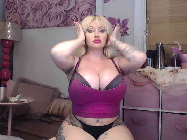 ElyinkPornsta webcam