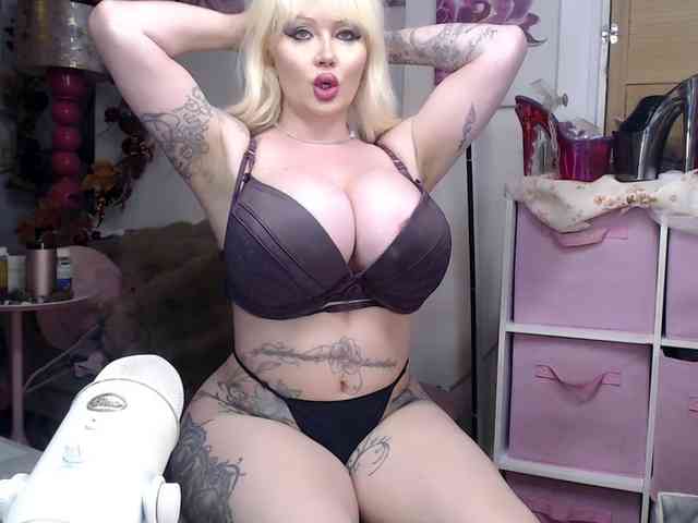 ElyinkPornsta webcam