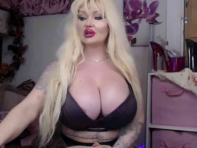 webcam striptease ElyinkPornsta