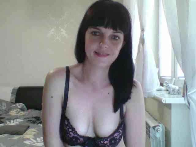Model: HotBrianna