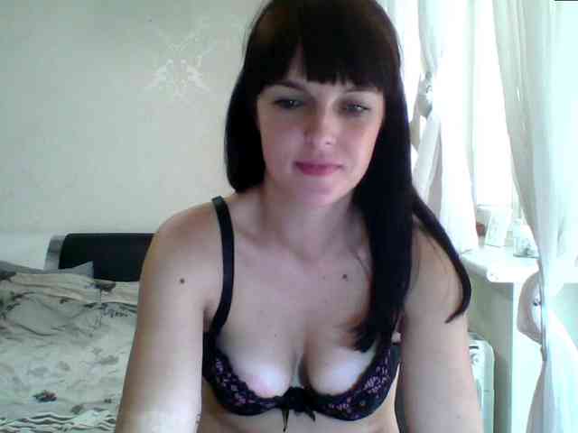 HotBrianna webcam