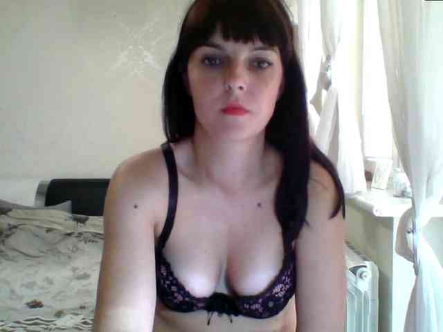 HotBrianna webcam