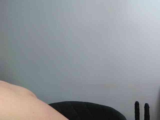 MilfHester4U webcam