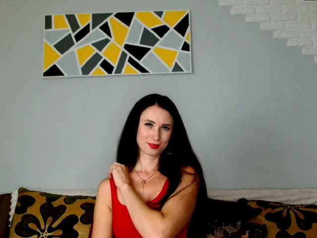 MilfLunna live cam on BongaCams