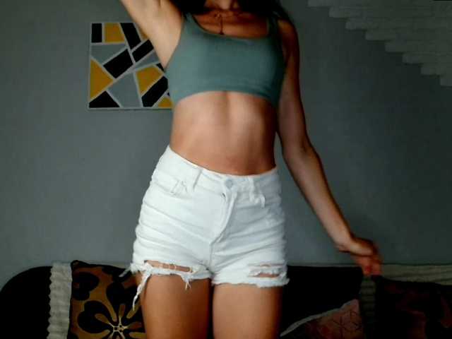 MilfLunna live cam on BongaCams
