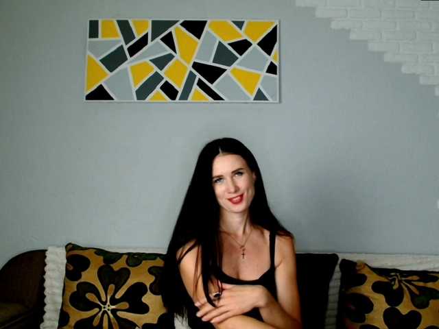 MilfLunna live cam on BongaCams