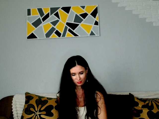 MilfLunna live cam on BongaCams