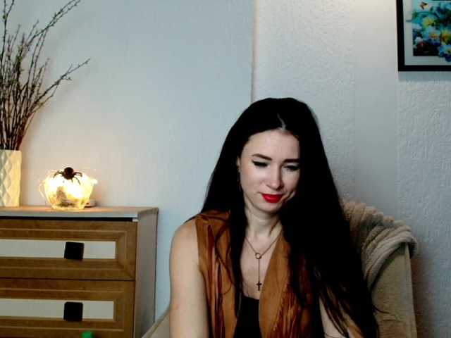MilfLunna live cam preview