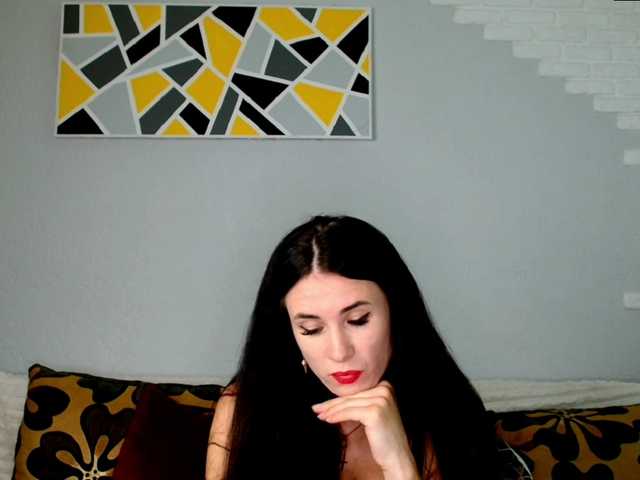 MilfLunna live cam on BongaCams