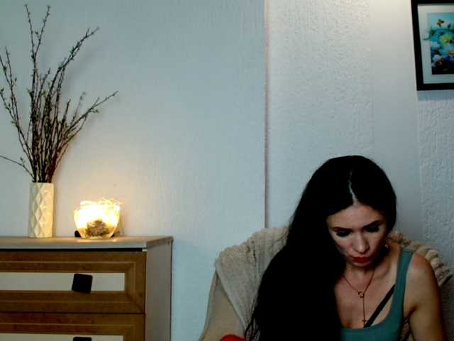 MilfLunna webcam bongacams model stream image