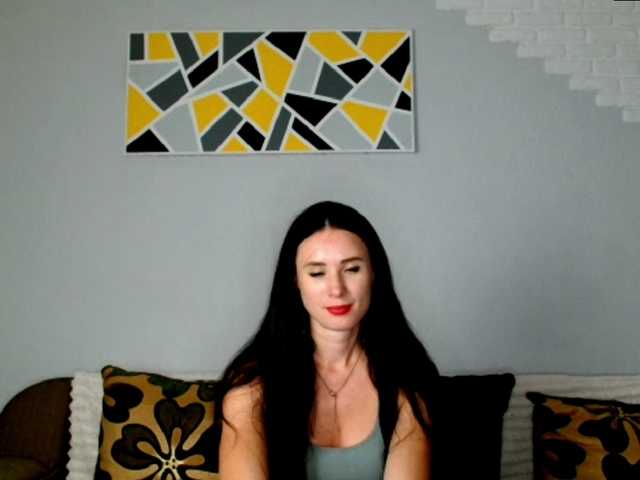 MilfLunna live cam on BongaCams