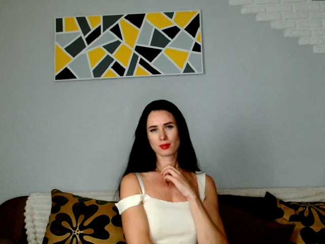 MilfLunna live cam on BongaCams