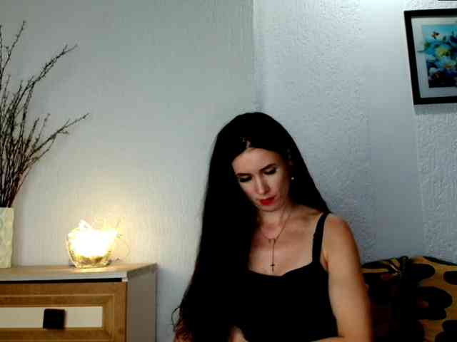 MilfLunna webcam