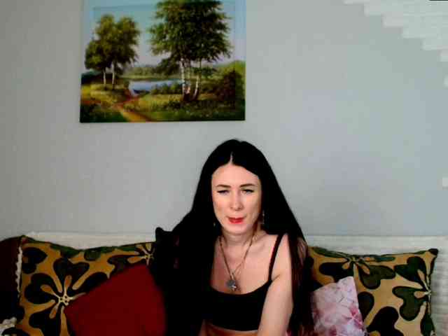MilfLunna webcam
