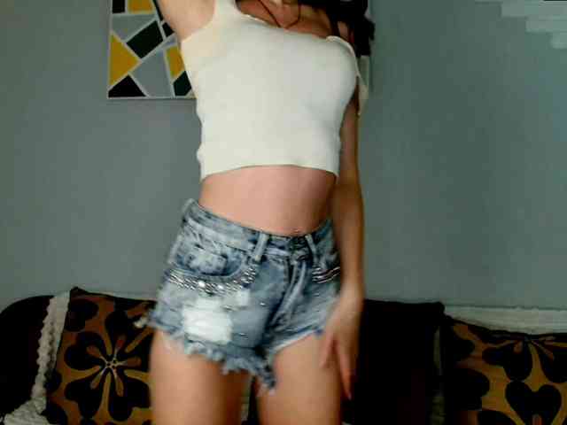 MilfLunna webcam