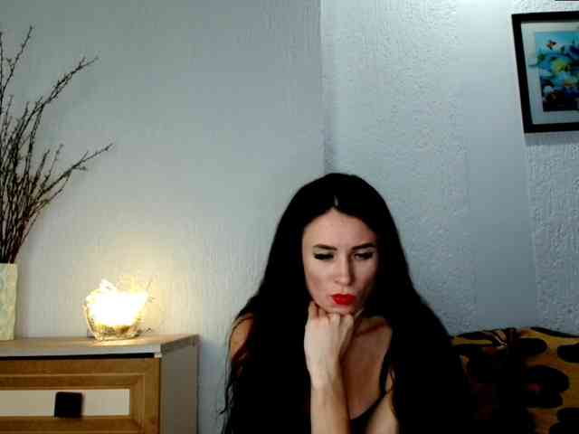 MilfLunna webcam