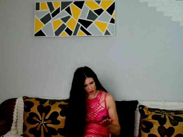 Model: MilfLunna