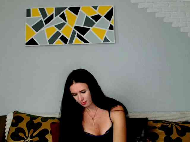 MilfLunna webcam