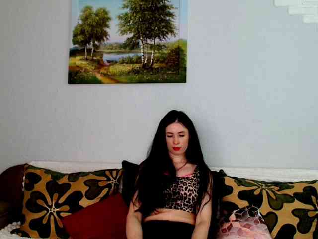 MilfLunna webcam