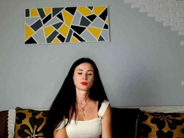 MilfLunna webcam
