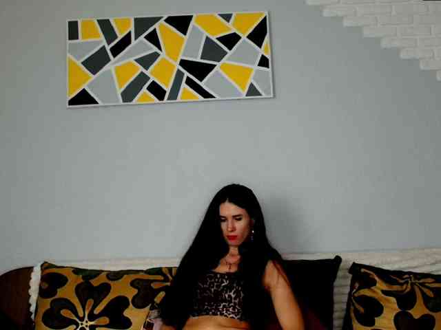 MilfLunna webcam