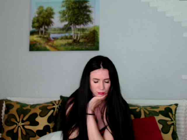 Model: MilfLunna